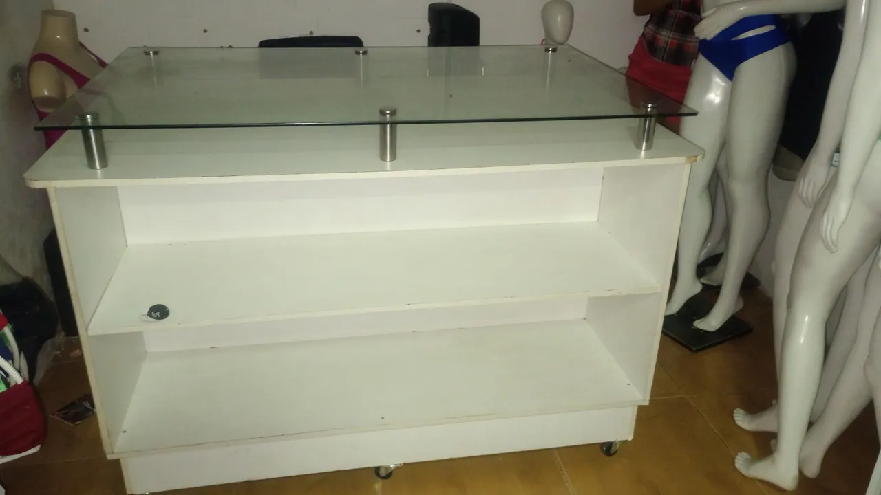 Vendo Balcão de loja