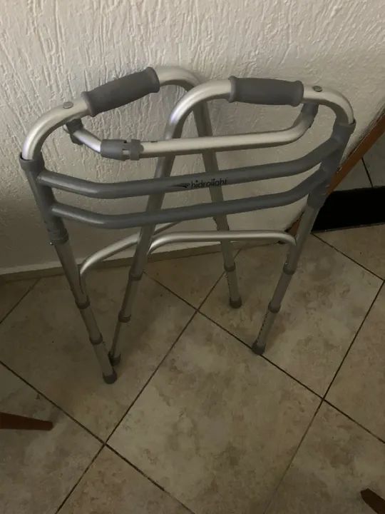 Vendo andador NOVO - Foto 3