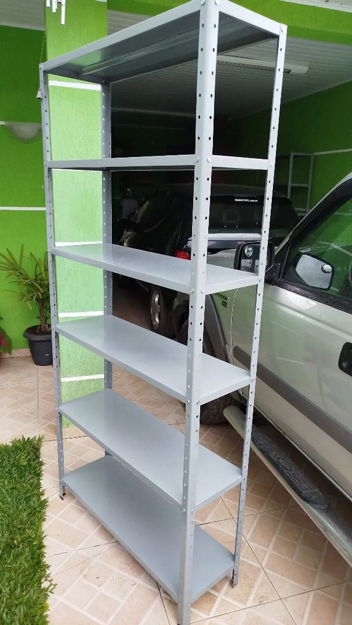 Estante de Aço Cinza para Organização