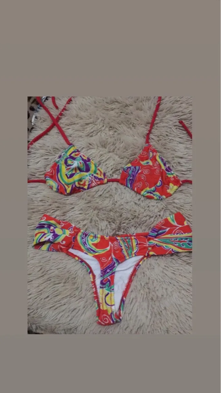 Biquíni estampado colorido
