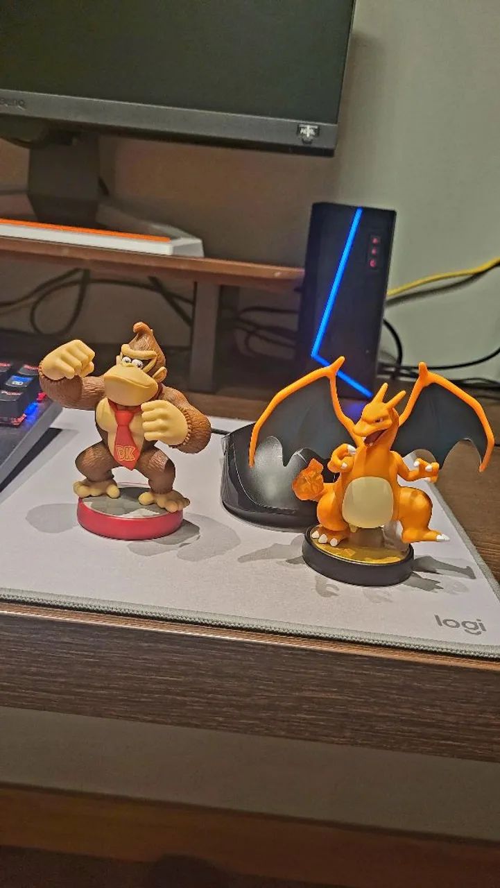 Amiibos Charizard and Donkey Kong64294630135299120