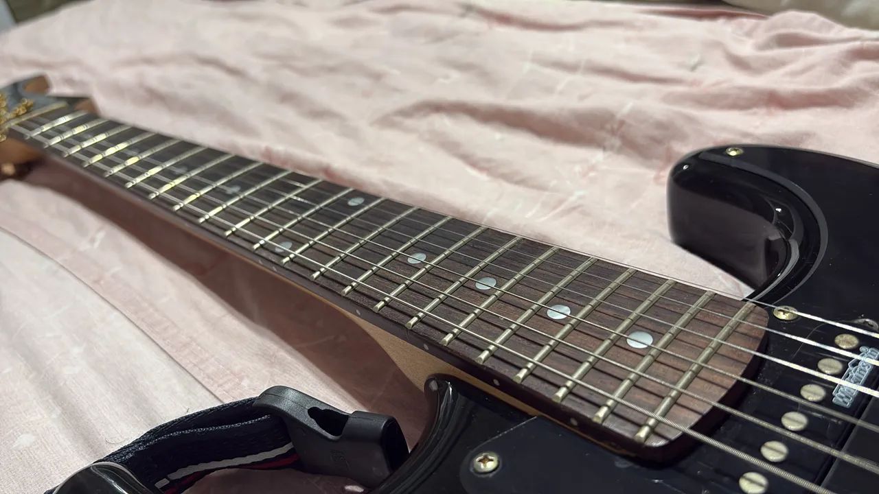 Guitarra Eagle Tunada com vídeo  - Foto 2