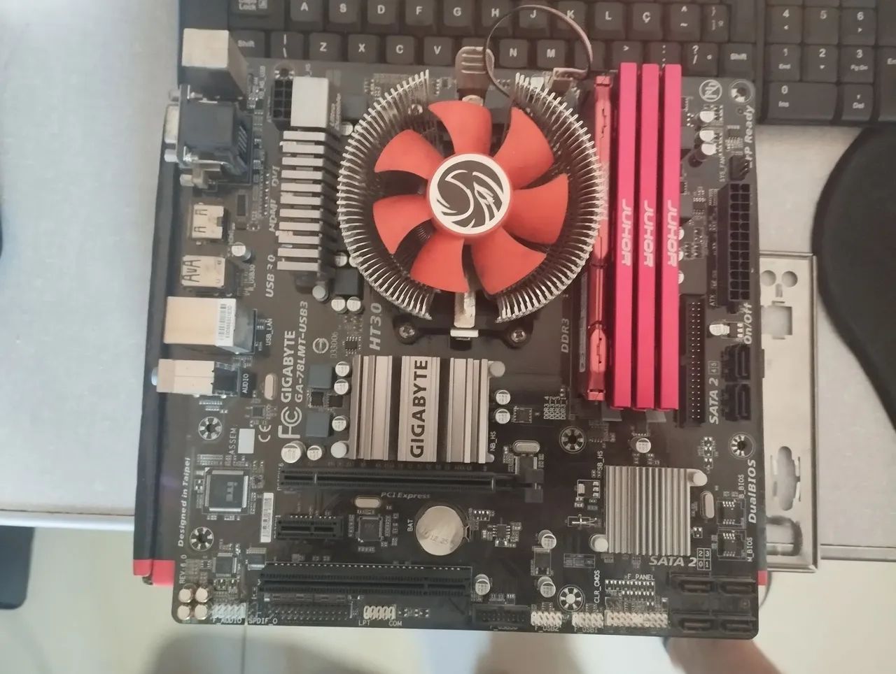 AMD Fx 6300 + placa mãe gigabyte + 36gb ram (1600hz) - Foto 4