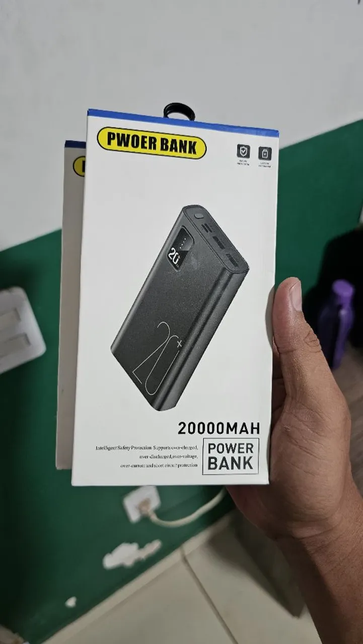 Carregador Portátil Power Bank 20000mAh - Novo