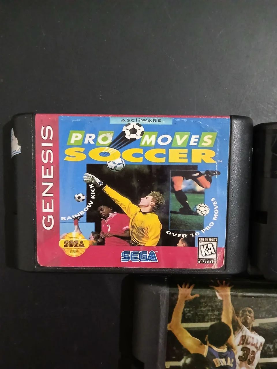 Lote jogos cartuchos mega drive Futebol e Basket - Foto 2