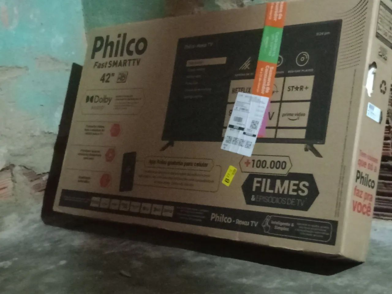 Smart TV LED 42'' Philco Ptv42g6fr2cpf Roku Dolby Audio Preta 110V/220V - Foto 2