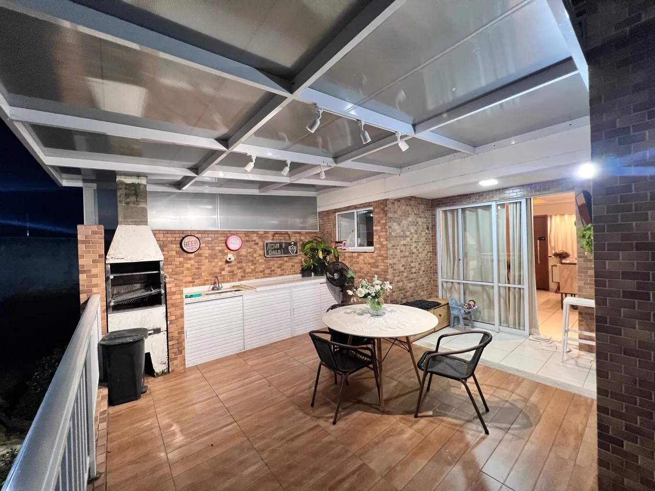 Vendo Apartamento de 2/4 no Condomínio Vida Bela Clube