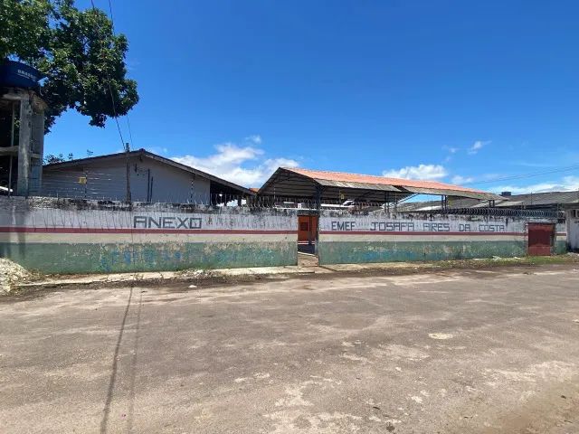 Prédio comercial (área de 600 m2) na Av. Brigadeiro Eduardo Gomes. Infraero