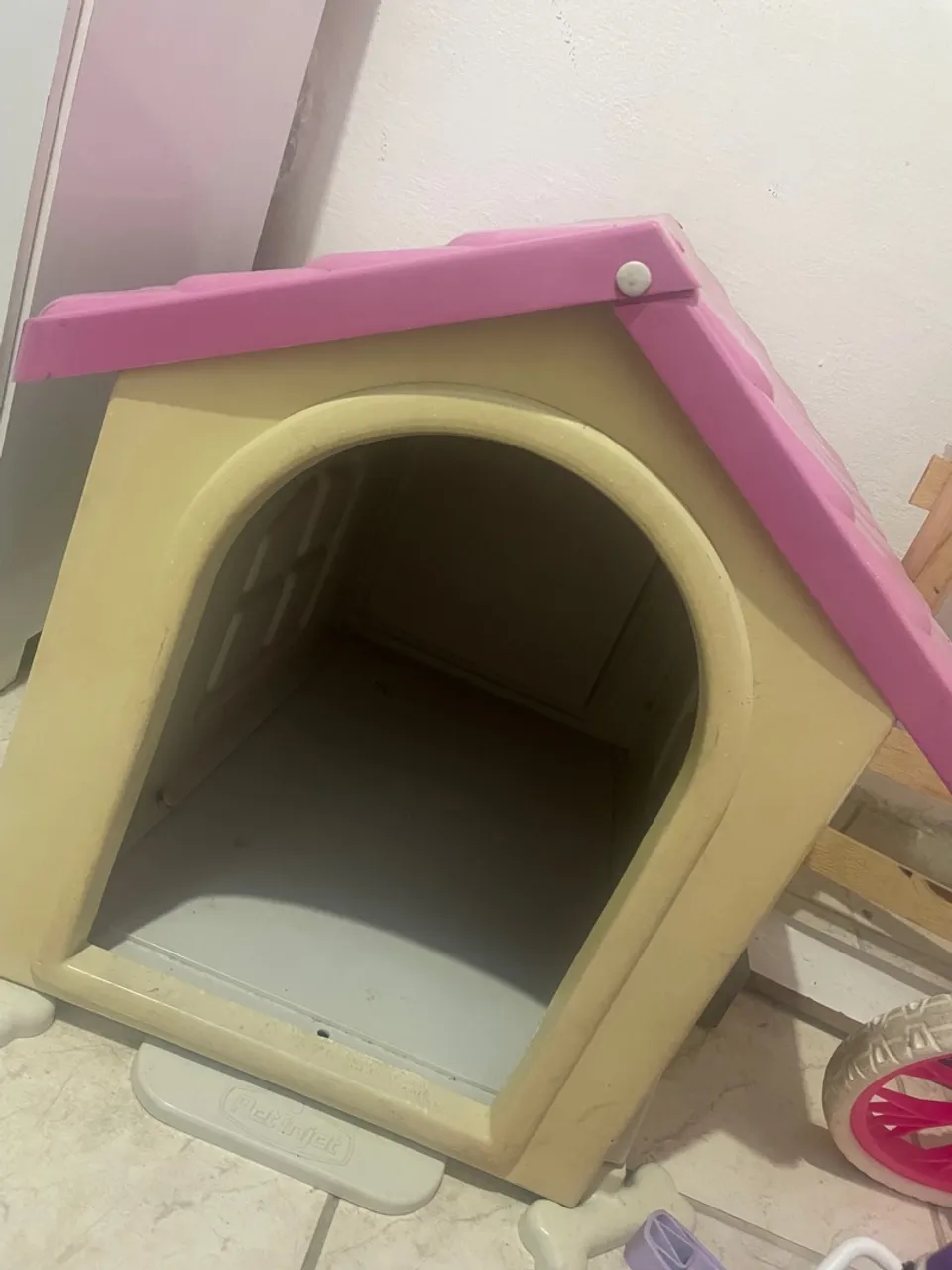 Casinha de Cachorro Little Tikes - Rosa e Bege