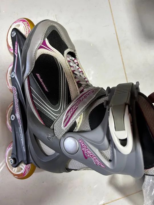Patins Inline Rollerblade + Kit de Proteção - Foto 4