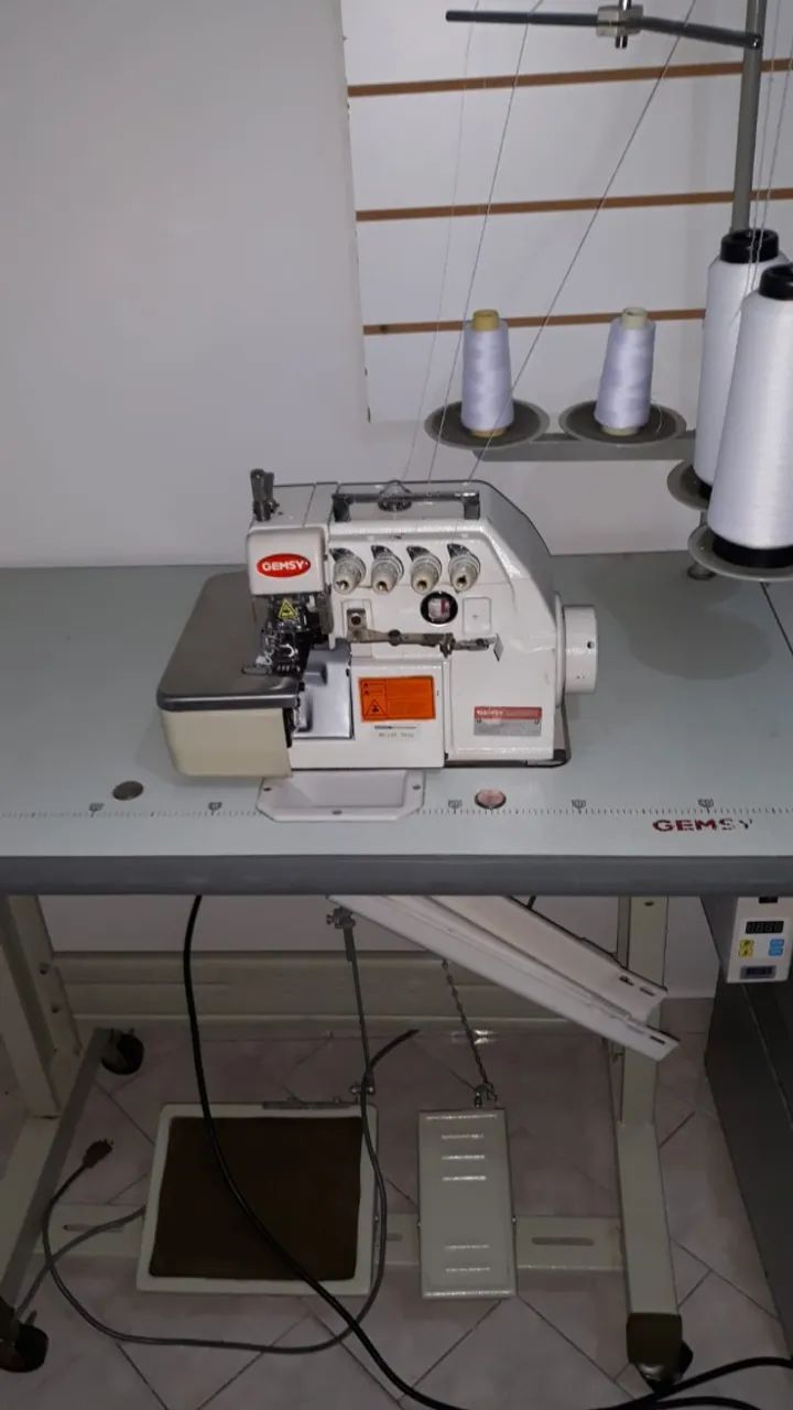 Overlock Gemsy 4 fios ponto cadeia