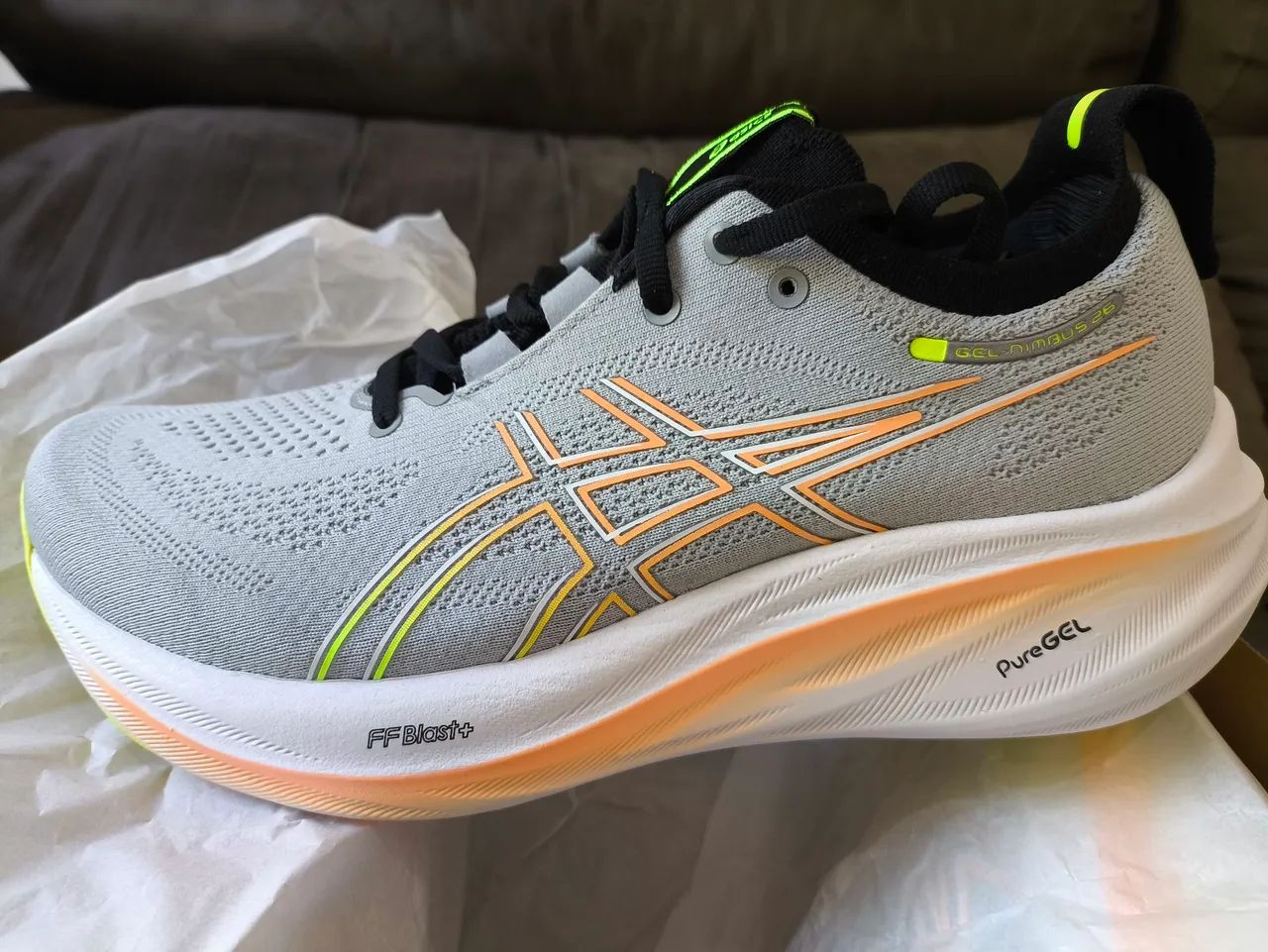 Tênis Asics Gel-Nimbus 26 Masculino - Cinza/Amarelo - 39 - Foto 2