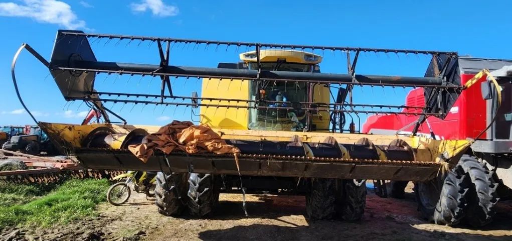 Colheitadeira New Holland TC5090 - Foto 2