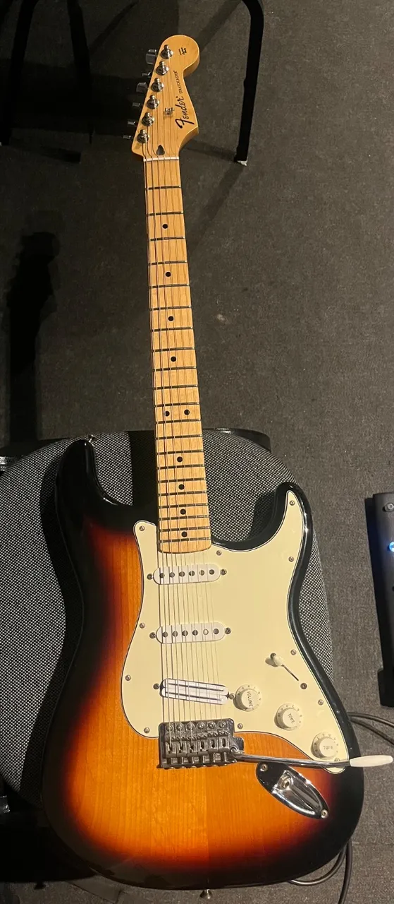 guitarra fender strato mexicana