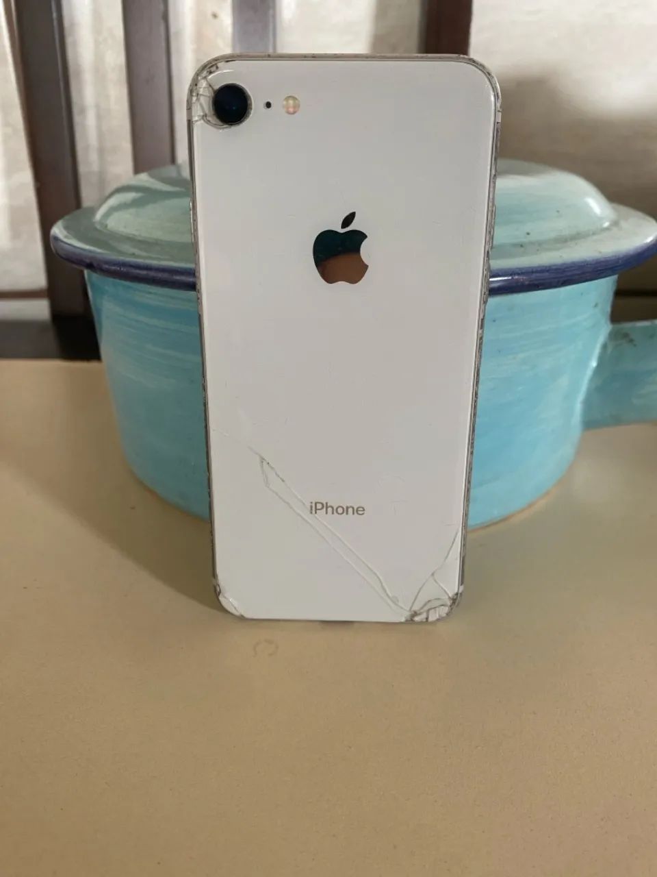 iPhone 8, com marcas de uso  - Foto 2