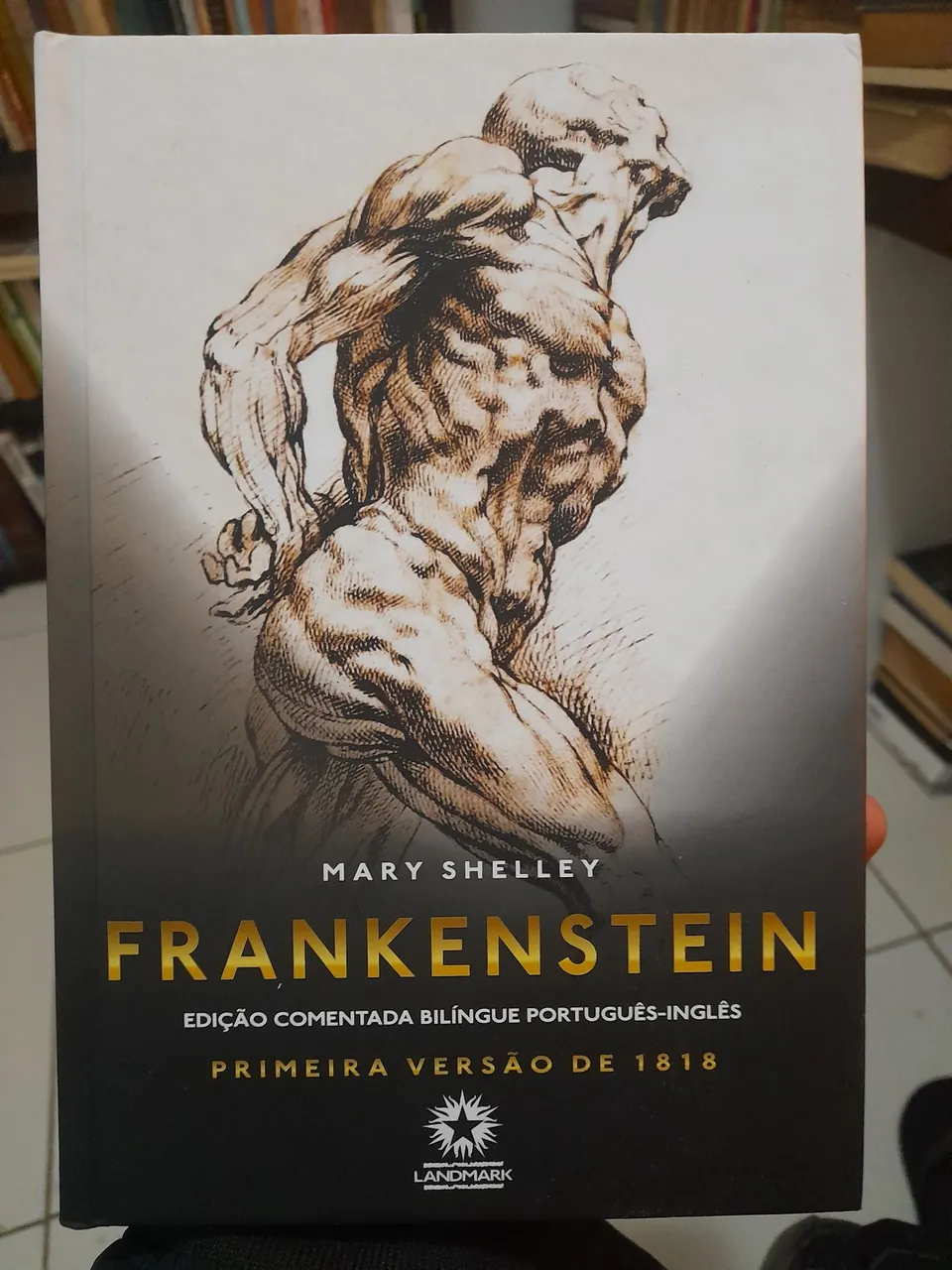Frankenstein - Edição Bilíngue Português-Inglês