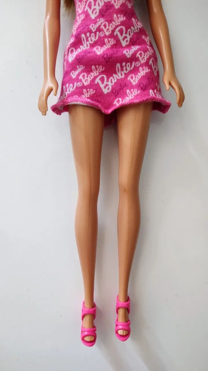 Barbie básica 2009 - Foto 4