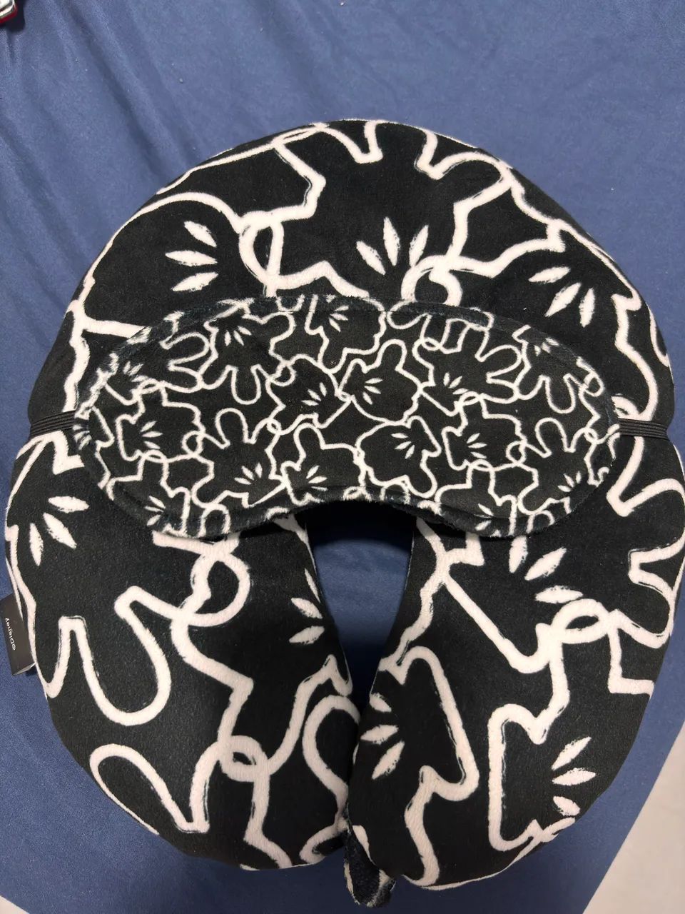 Encosto de cabeça com mascara de dormir renner - Foto 4