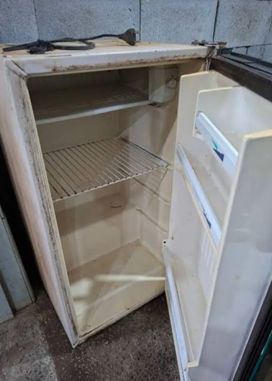 Frigobar Compacto - Ideal para espaços pequenos