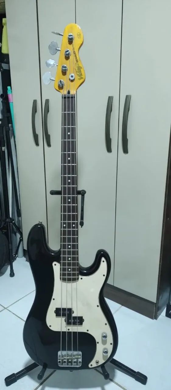 Baixo Vintage reissued series V4 