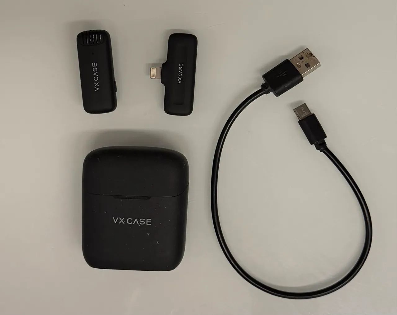 Wireless Lightning VX Case Lapel Microphone64363327159682120