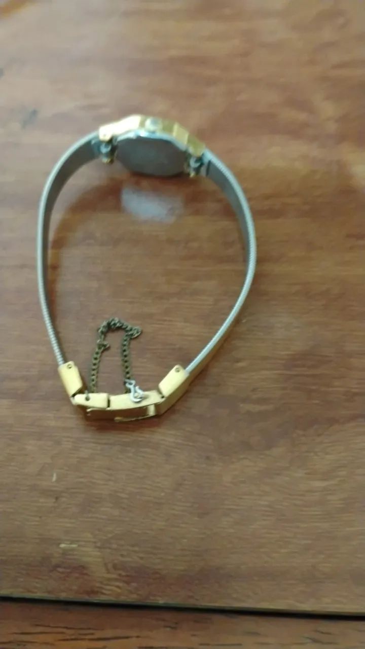 Watch?64314694075010124