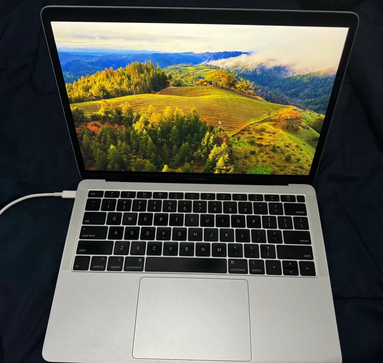 MacBook Air i5 dual core 8G - 128GB 2019 $ 2.299,99 - Notebooks