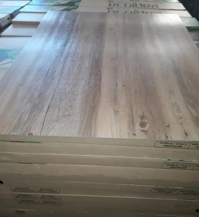 Piso vinilico em régua 1,20 x 0,18 tabaco rustico - Foto 3