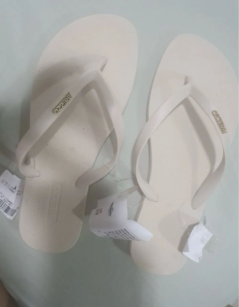 Chinelo Arezzo Bege - Foto 2