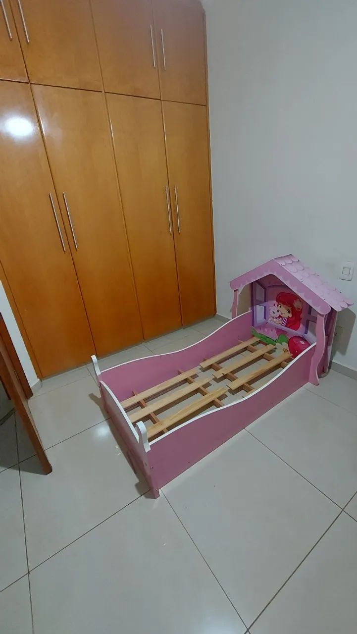 Strawberry Shortcake Kids Bed64317064122497123