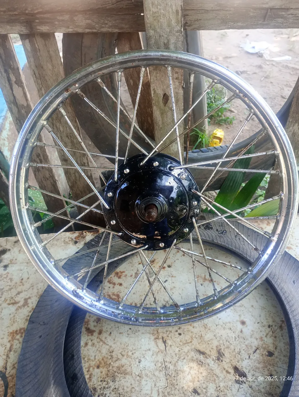 Roda de moto aro 17fone *61