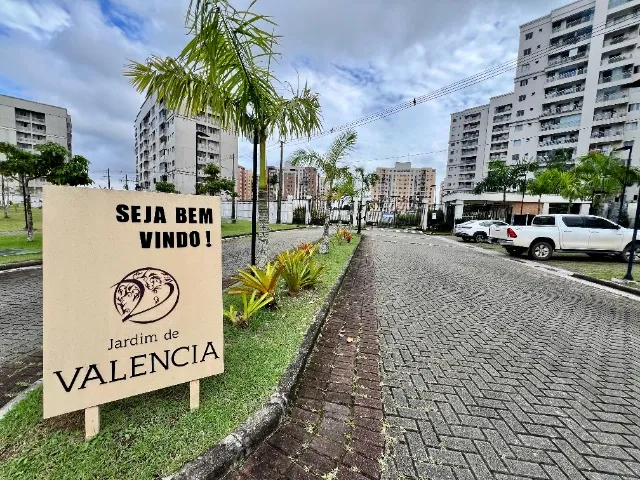 Apto, 127m², 3/4, 4 vgs no Cond. Jardim de Valência