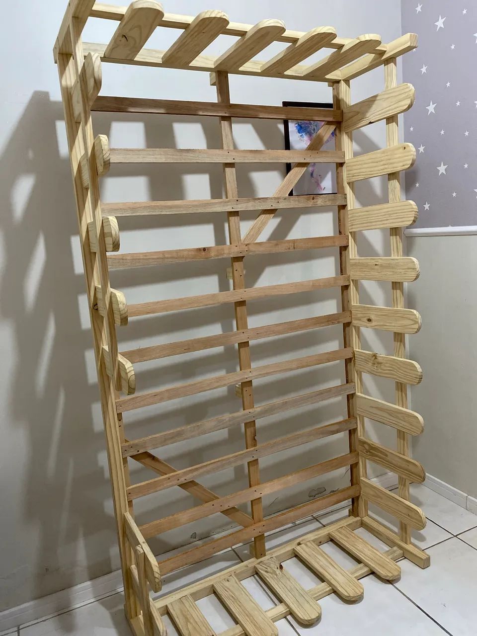 Vendo cama Montessoriana modelo cerquinha - Foto 2