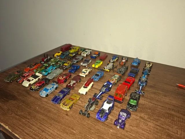 Coleção de carrinhos da Hot Wheels - Foto 4