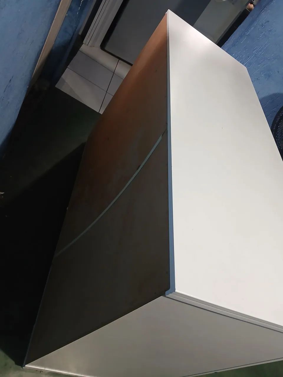 Cômoda 4 gavetas grande material  bom - Foto 3