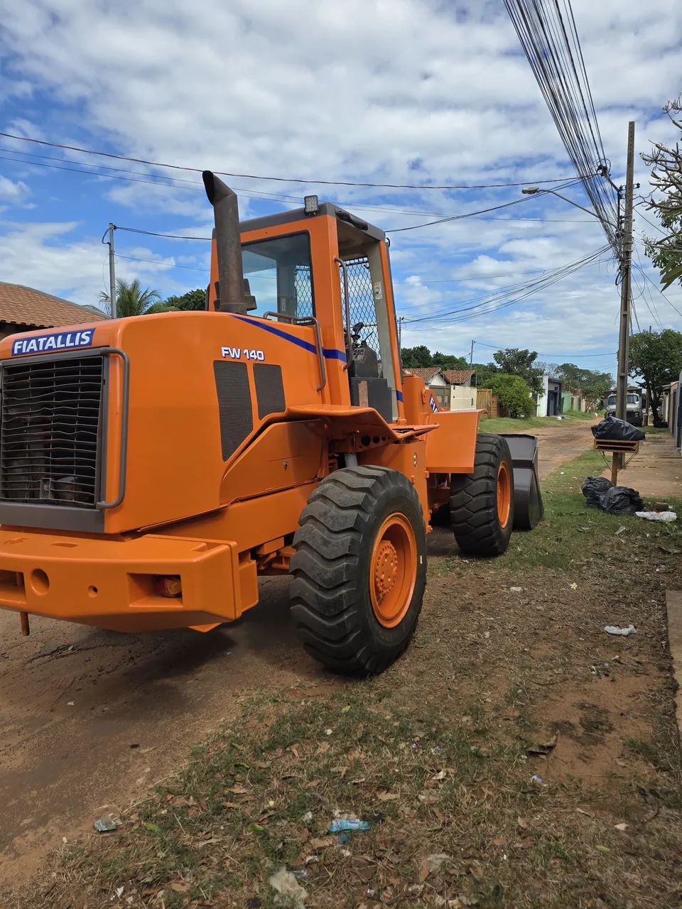 Carregadeira FiatAllis FW140 - Foto 4