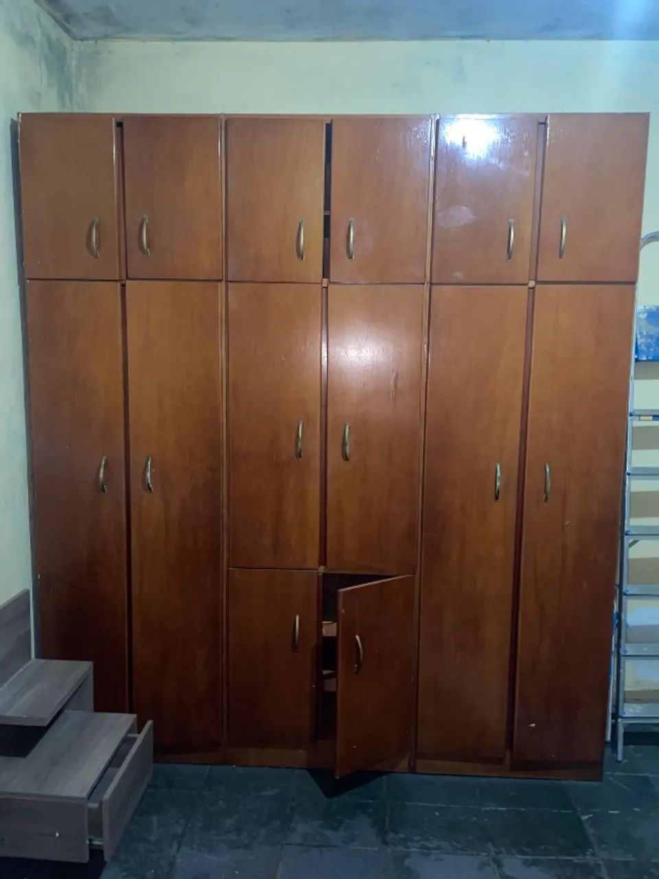 Guarda roupa de madeira - Foto 2