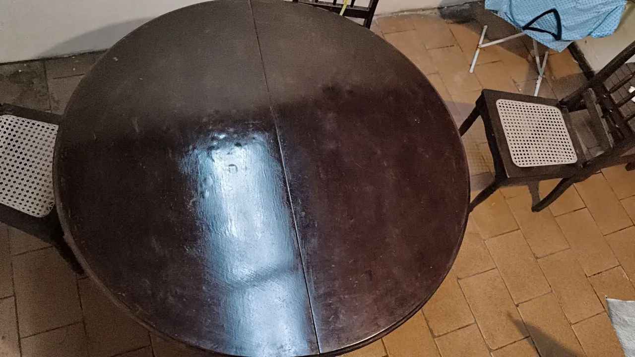 MESA DE IMBUIA COM 4 CADEIRAS  - Foto 2