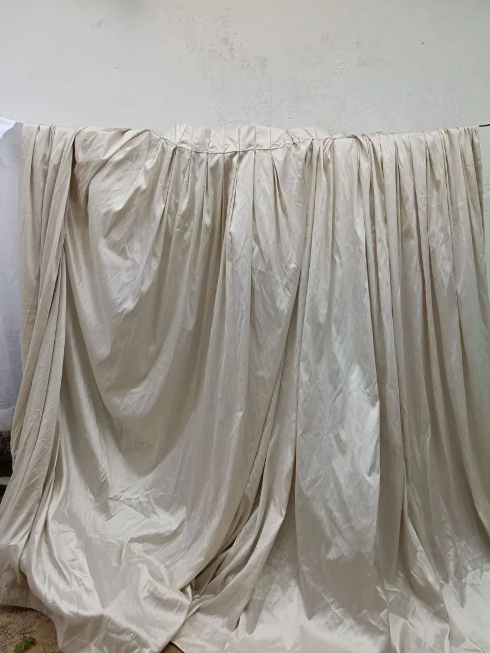 4 Cortinas grandes e com forro