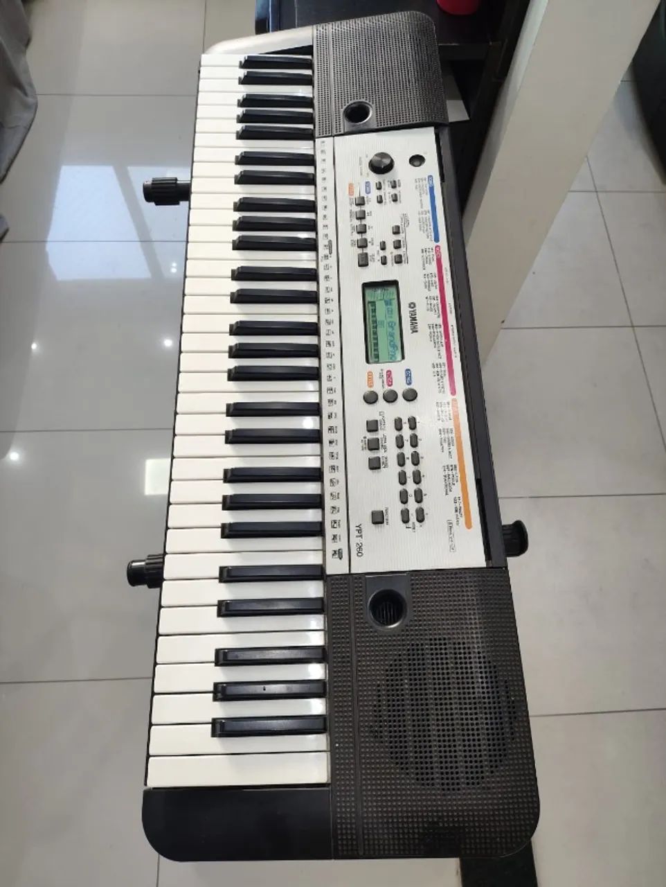 Teclado Yamaha YPT - 260