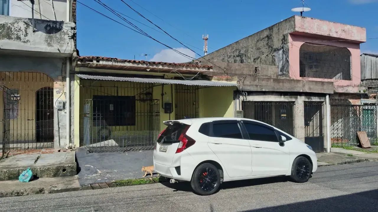 Casa térrea na Pass. Cabedelo próx. a Av. Pedro A. Cabral.