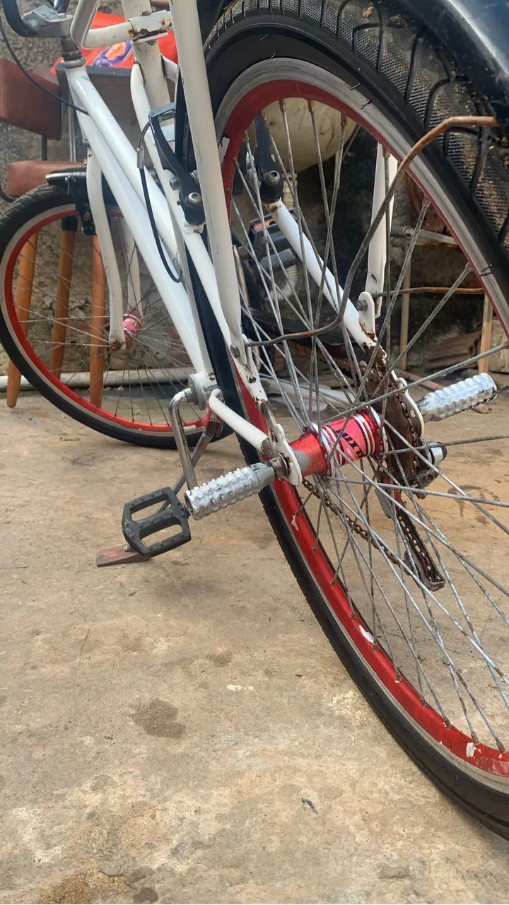 BICICLETA CONSERVADA ,TODA FUNCIONAL PARA USO! - Foto 4