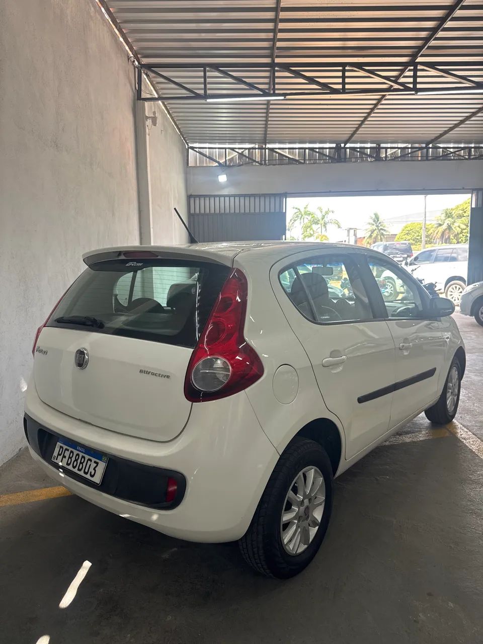 Fiat Palio Attractive 1.0 EVO Fire Flex 8V 5P 2012 - Foto 2
