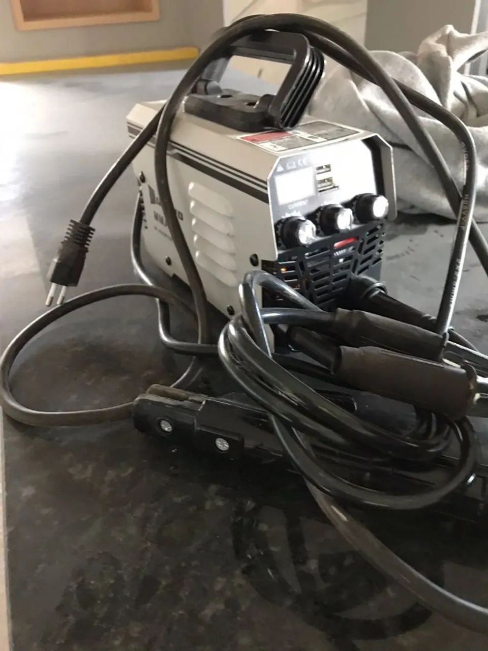 Máquina de solda inversão elétrica 220/110 MMA/200