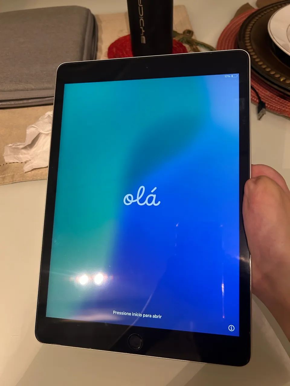 Vendo iPad 5th geração novo prata