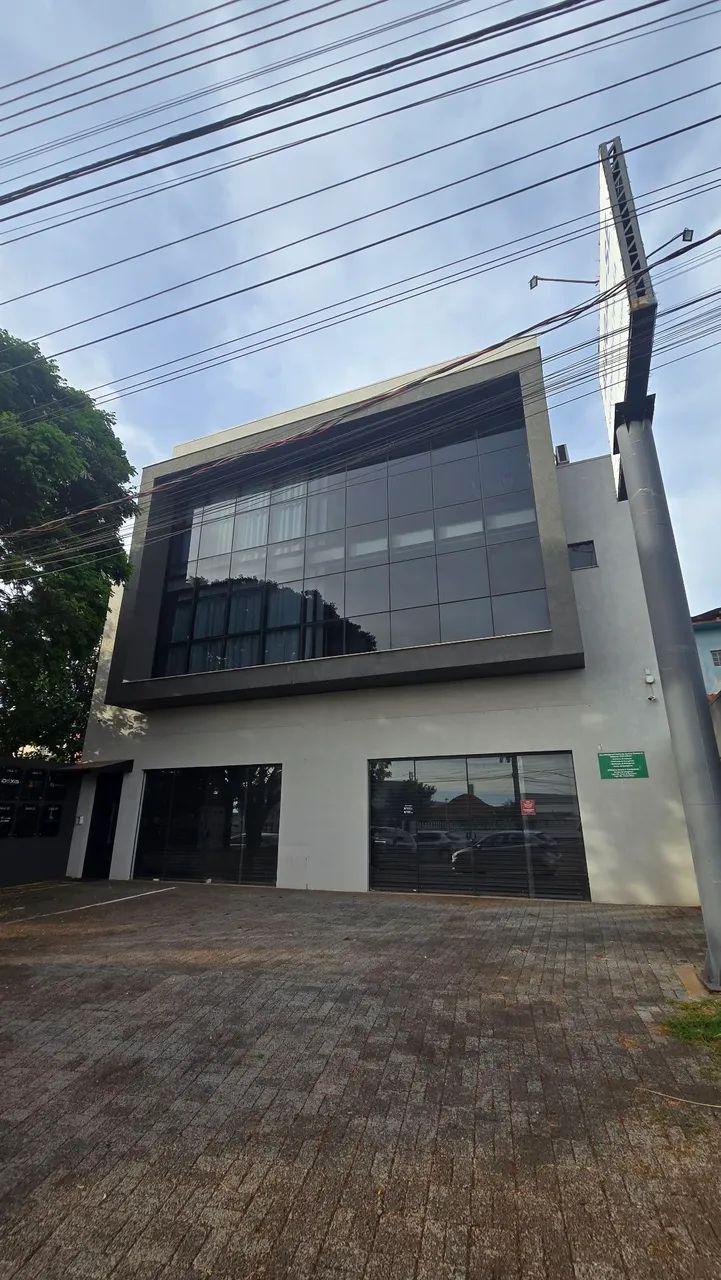 Sala comercial Av. Brasil prox. Fag