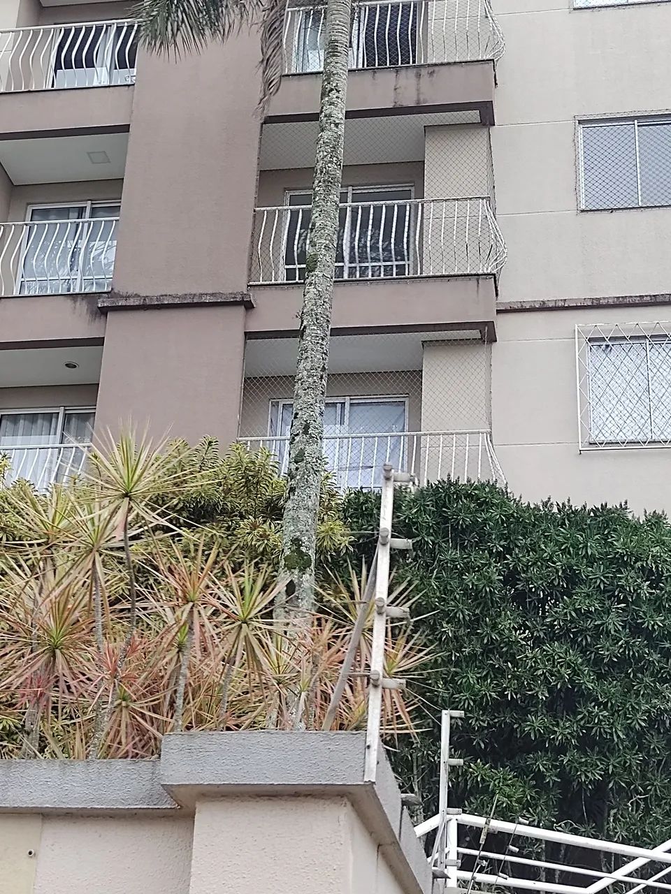 Vendo Excelente Apartamento 5 minutos do Centro 