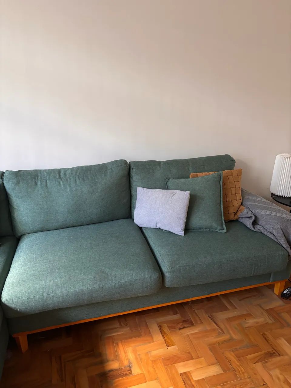 Sofá com chaise verde - Foto 2