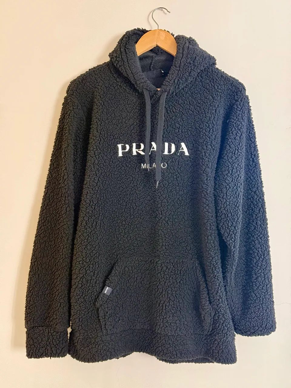 PRADA AGASALHO 