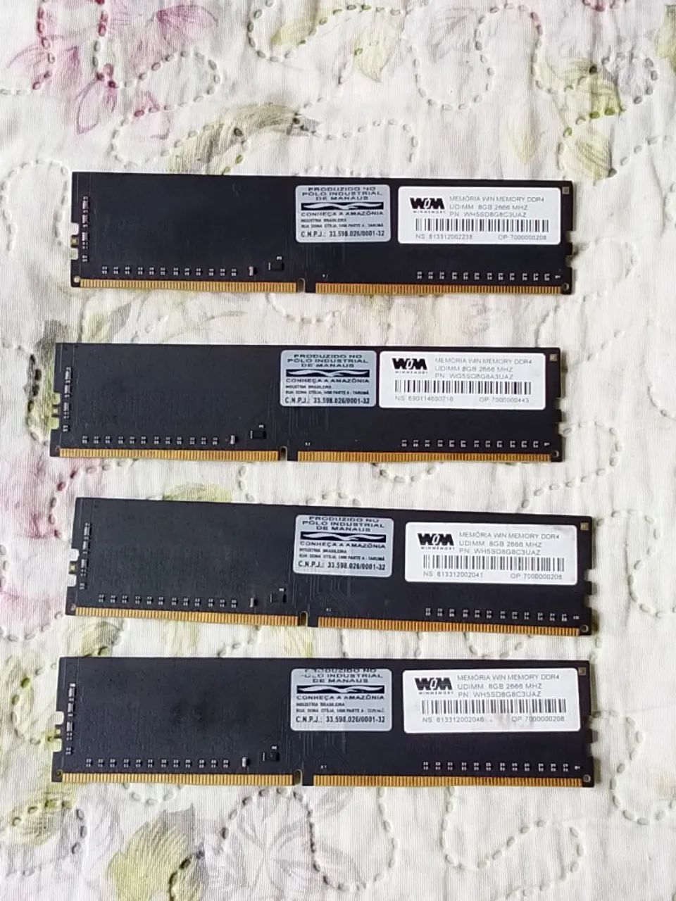 memória pra Pc ddr4.    250.00 cada 